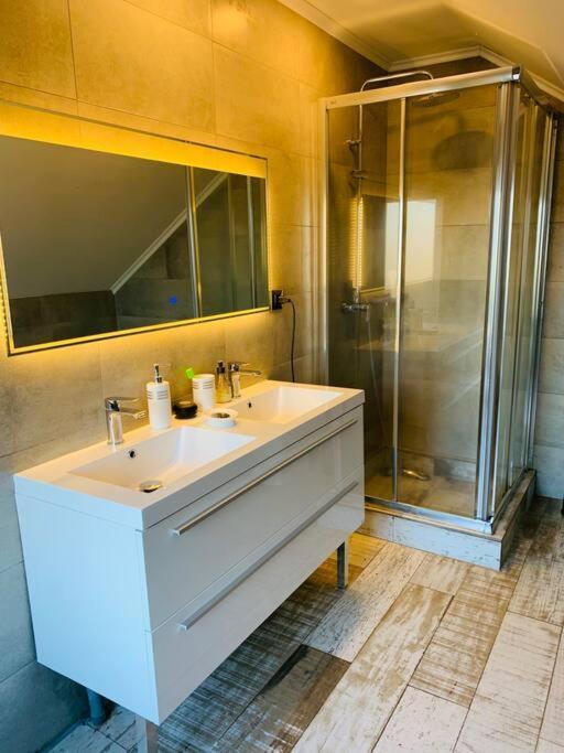 Acogedora Casa Con Tinaja Y Jacuzzi Y Rent A Car Villa ปูแอร์โตบารัส ภายนอก รูปภาพ